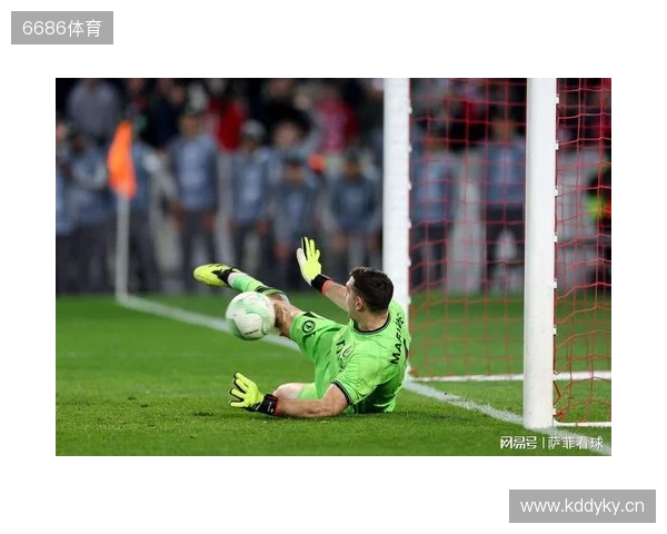 阿斯顿维拉vs伯恩茅斯：达米安-马丁内斯、沃特金斯首发，尤斯廷-克鲁伊维特、塞门约出战