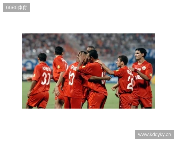 亚预赛出线关键战！中国香港vs新加坡首发：安永佳、陈晋一领衔